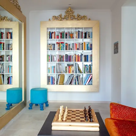 Piccolo Grand מלון