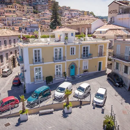 Hotel Piccolo Grand 4*