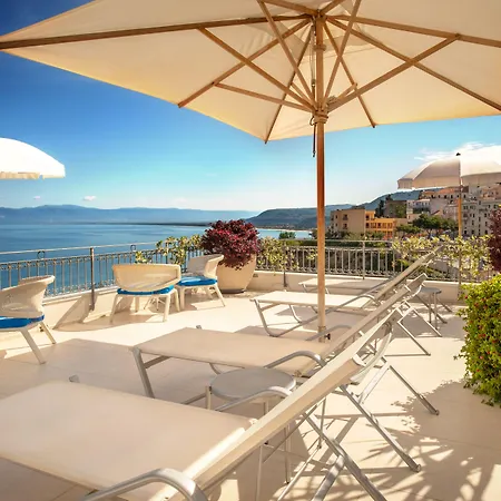 Hotell Piccolo Grand Pizzo (Calabria)