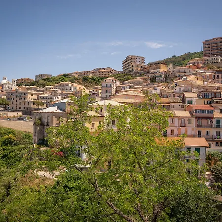 Hotell Piccolo Grand Pizzo (Calabria)