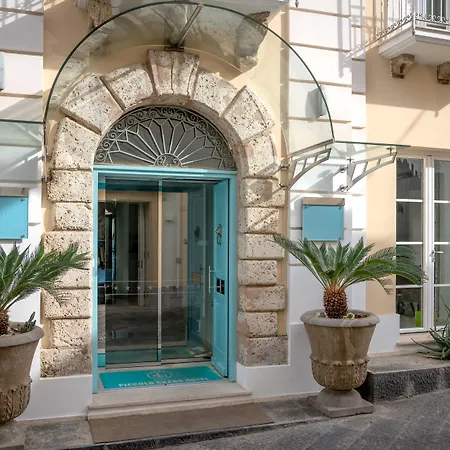 Hotell Piccolo Grand Pizzo (Calabria)