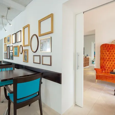 Piccolo Grand Hotell