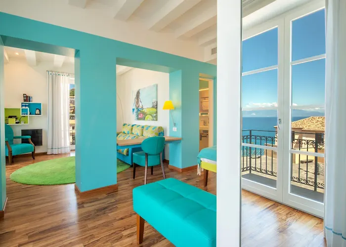 מלון Piccolo Grand 4*