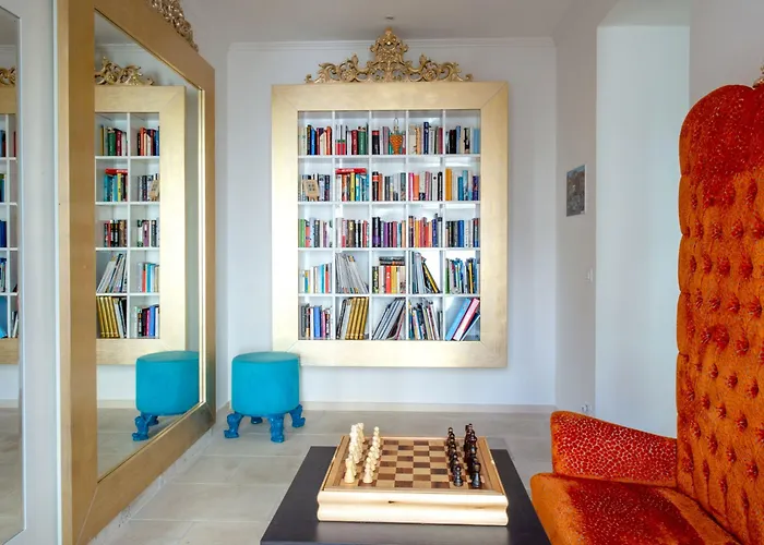 Piccolo Grand מלון