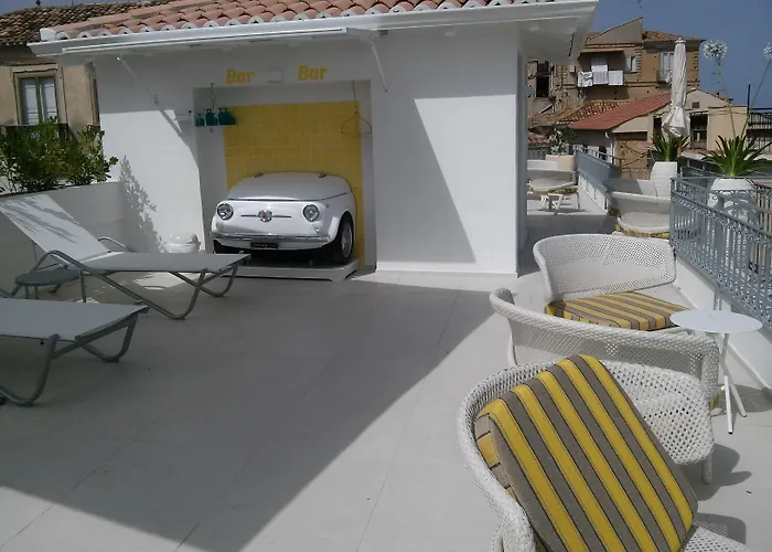 Piccolo Grand מלון