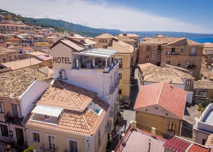 מלון Piccolo Grand 4*