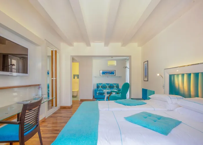 短笛大酒店 酒店